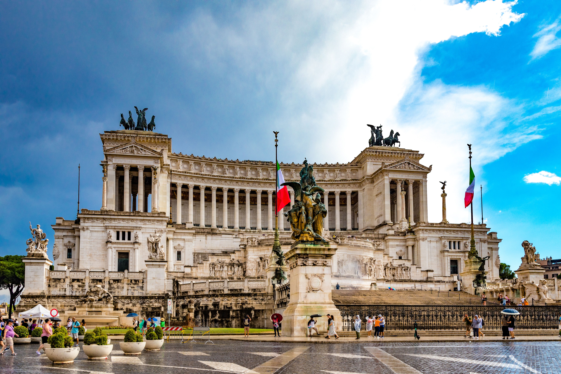 Discover Luxury Rome