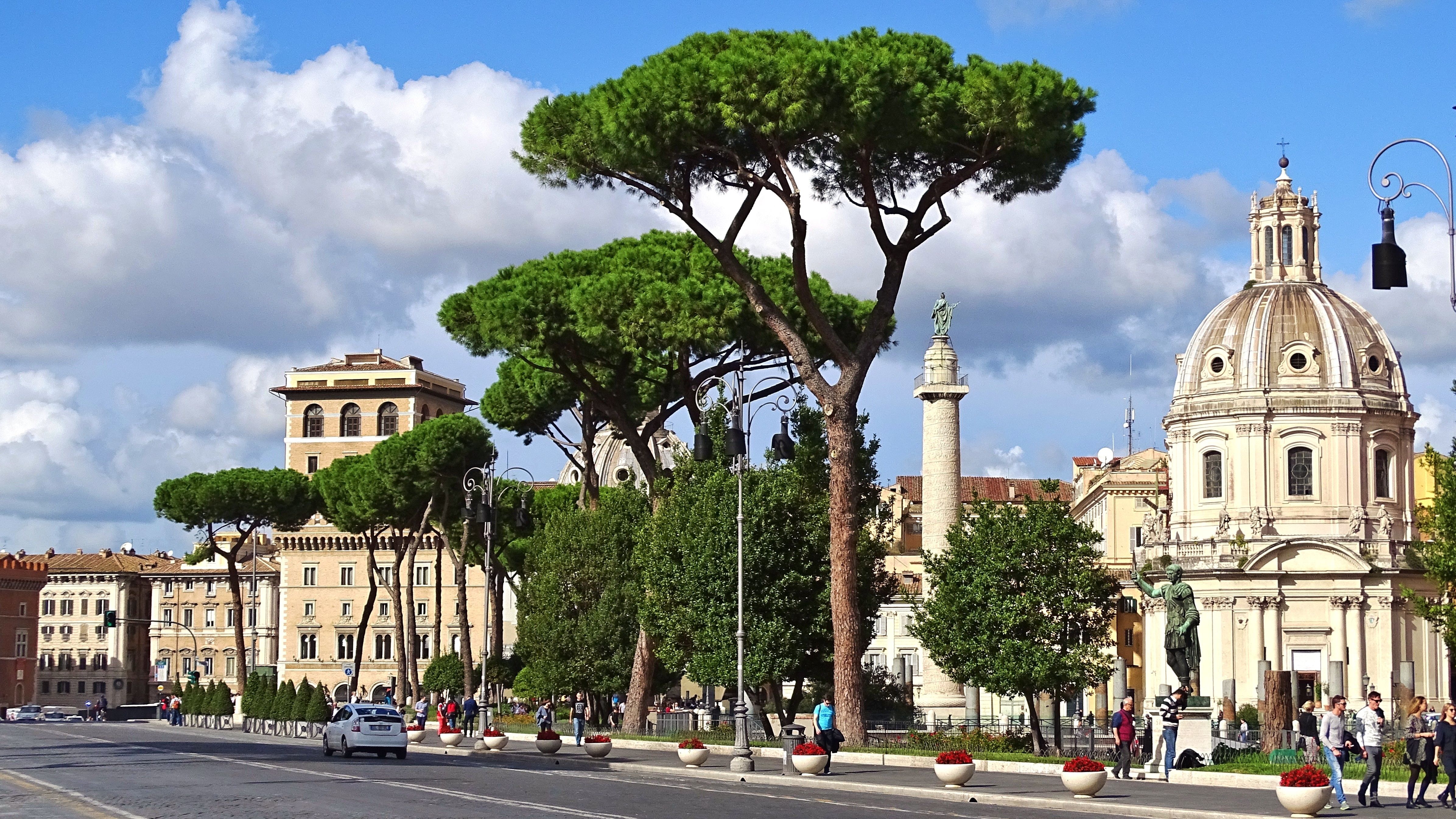 Luxury Hotels & Historic Stays