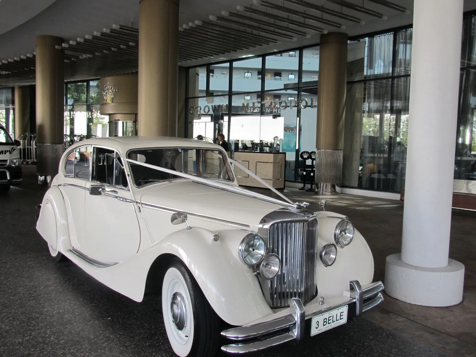 Classic Jaguar sedan chauffeured car hire, Perth