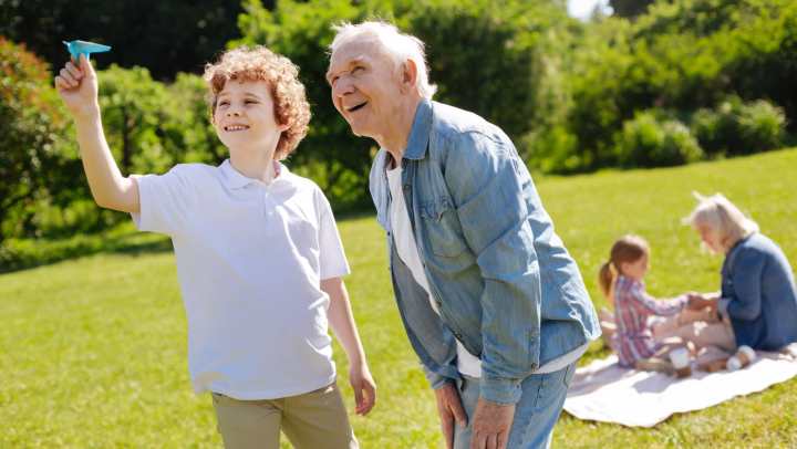 Summer Health and Safety Tips for a Loved One with Dementia