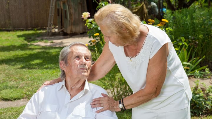What is Parkinson’s Disease? Is There a Link to Dementia?