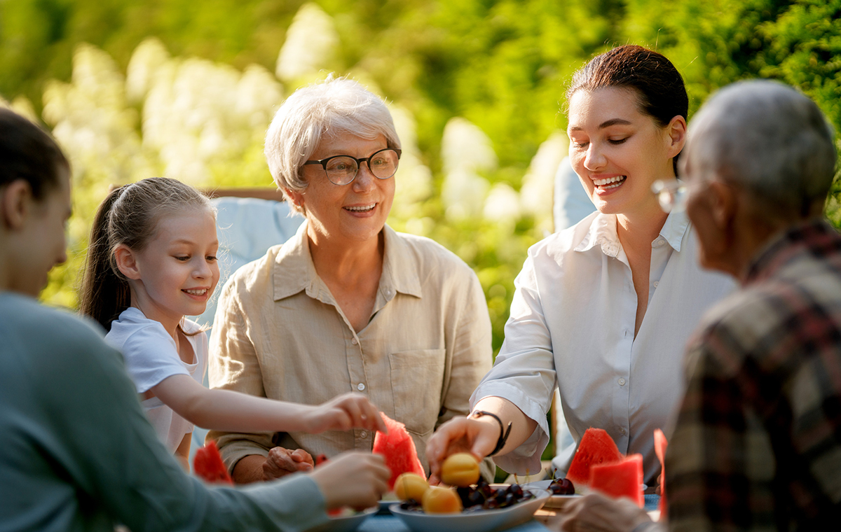 Making Summer Visits More Meaningful for a Loved One on a Dementia Journey