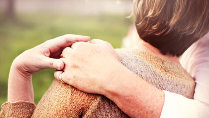 Feel Alone as Your Parent’s Caregiver? Re-Connect Your Family Support System