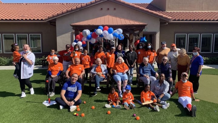 Vineyard Place Teams Up with Local Students to “Play Ball”!
