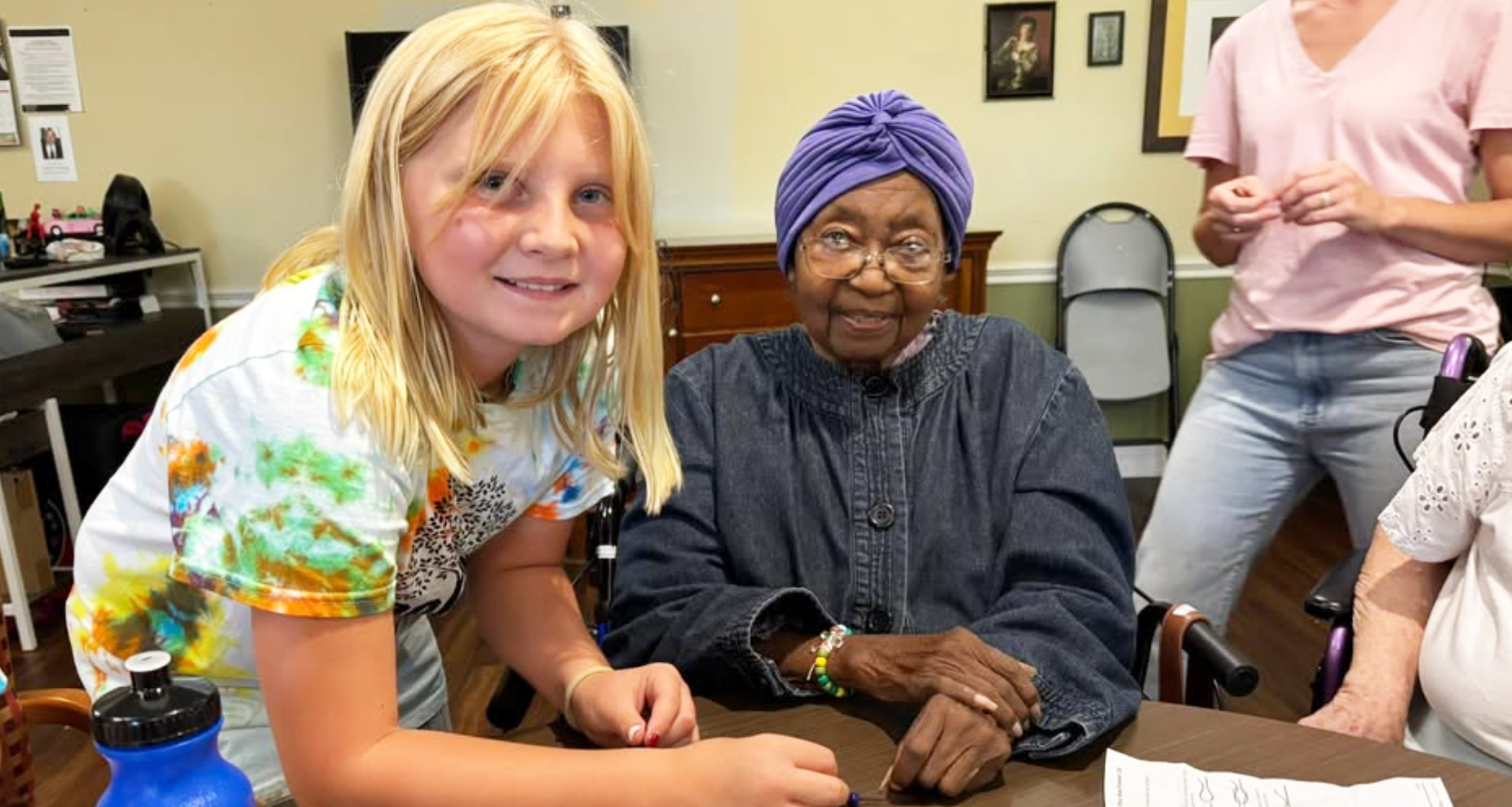 Chisholm Place Residents and Local Youth Create Bracelets for Texas Flood Relief Volunteers