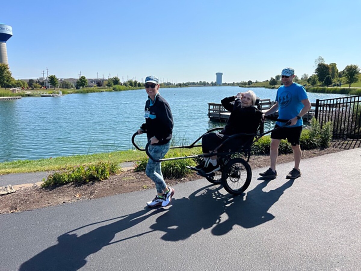 Residents of Libery Place Take a Very Special Hike