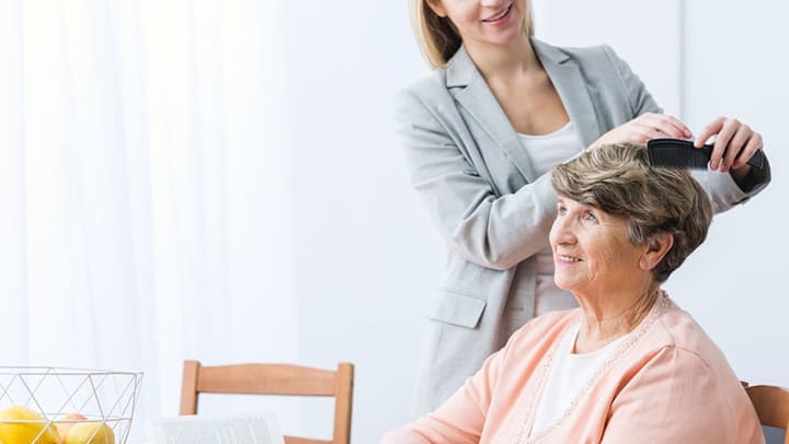 Dressing for Success: Helping a Loved One With Dementia Dress and Groom