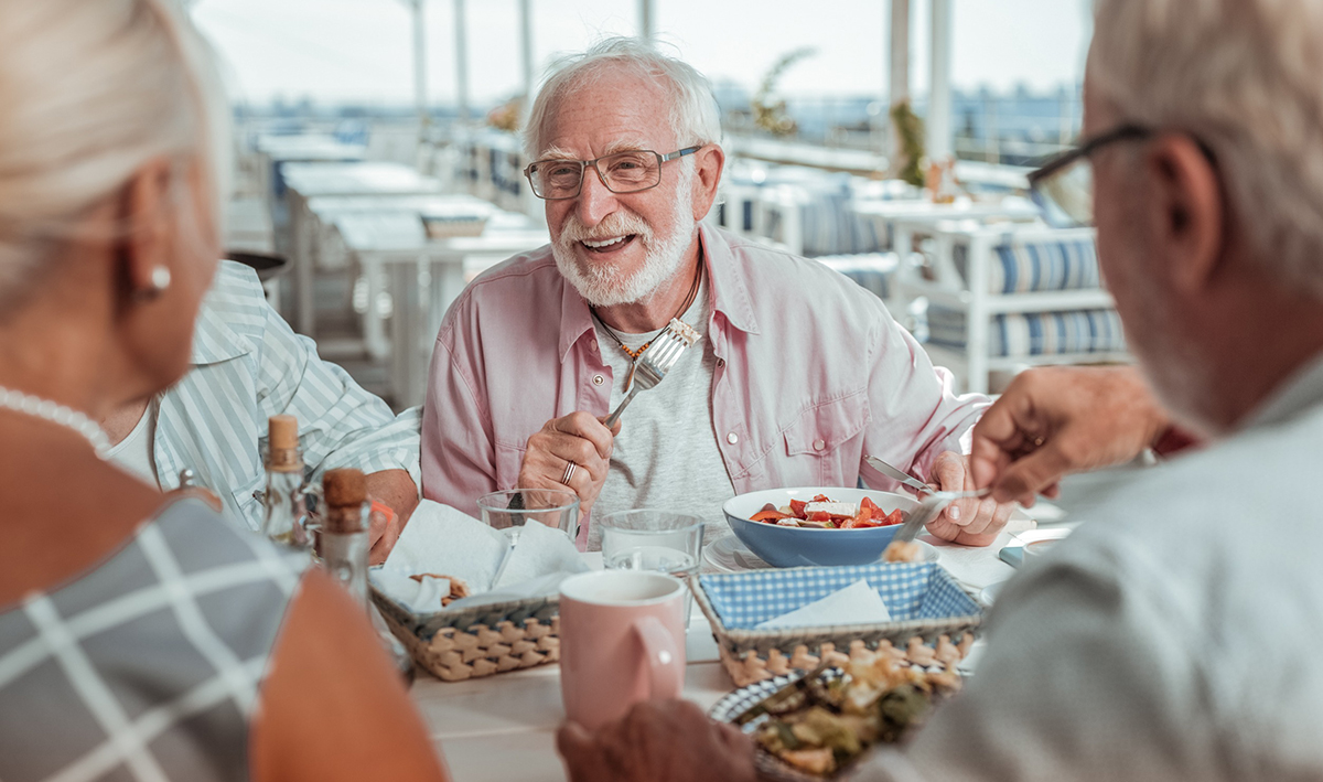 Tips for Dining Out with a Loved One with Dementia