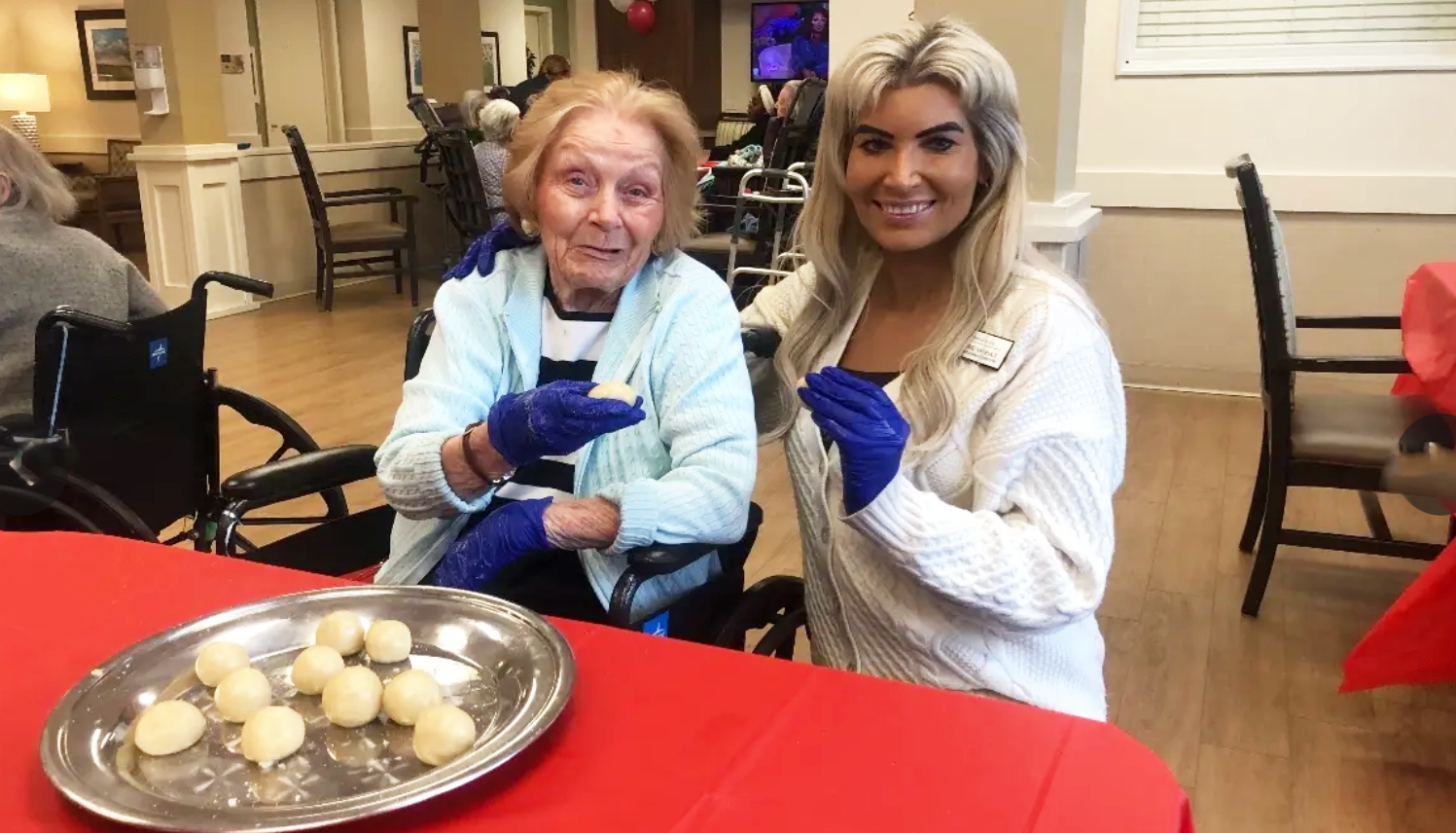 Cookies and Gratitude: Emerald Place Residents Honor Glenview First Responders