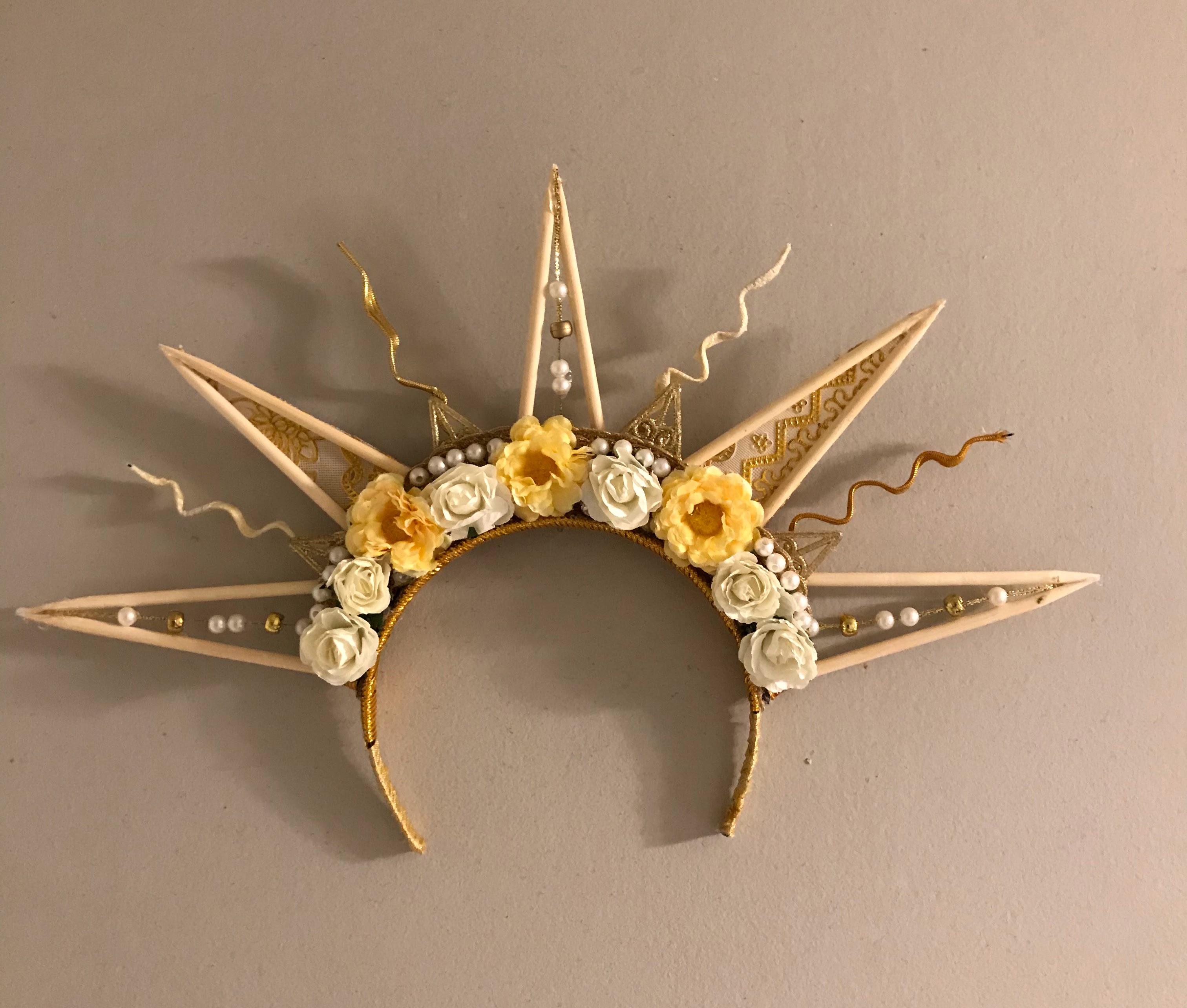 Ivory Spike Golden Rose