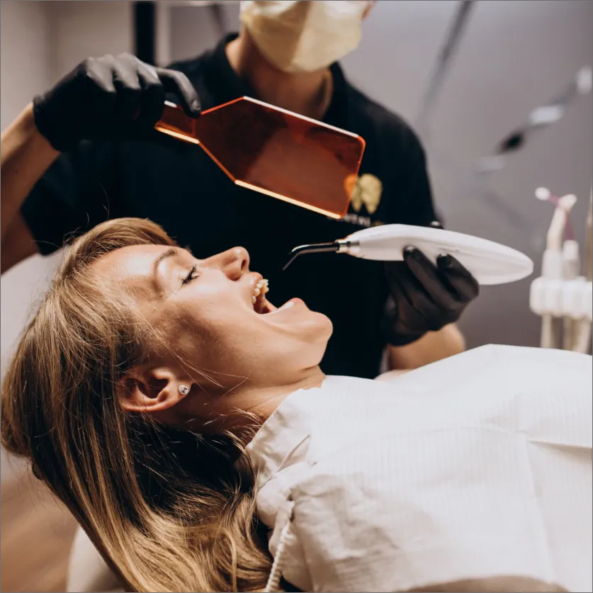Ästhetische Zahnmedizin bei AMEDIS Augsburg