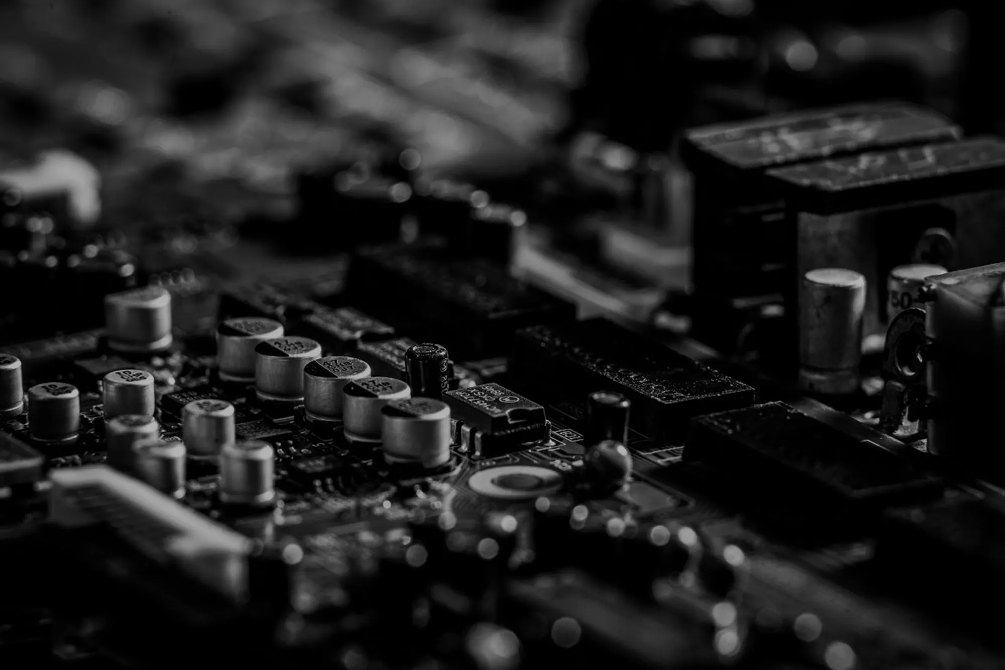 Popravka industrijske elektronike za građevinu, poljoprivredu, transport, proizvodnju i logistiku