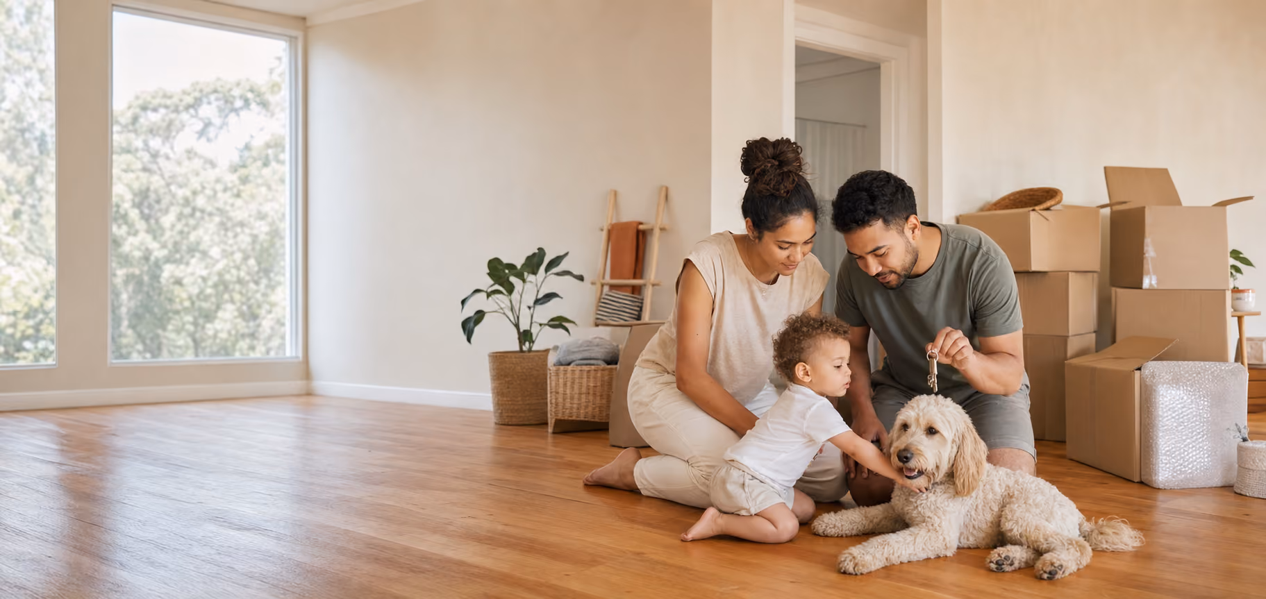 360MMS client couple with their dog in a new home