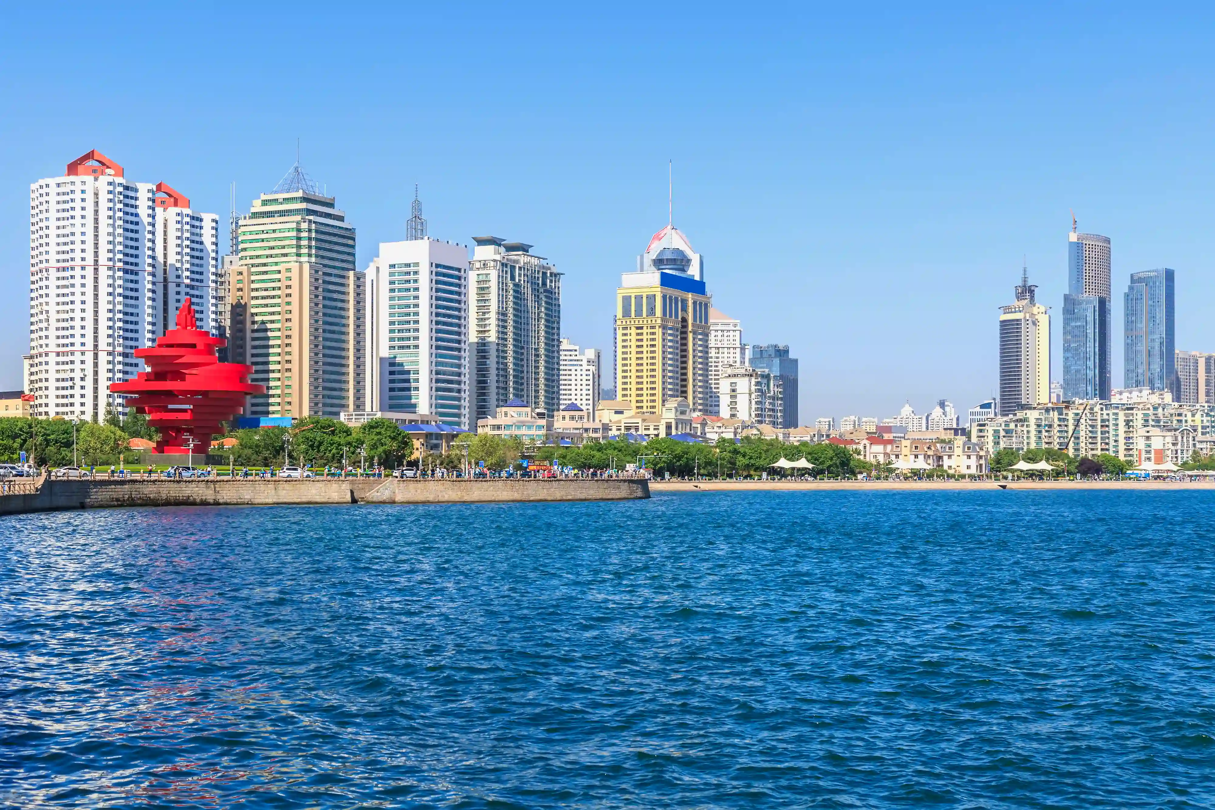 economy-skyscraper-harbor-boardwalk-landscape-tourism.webp