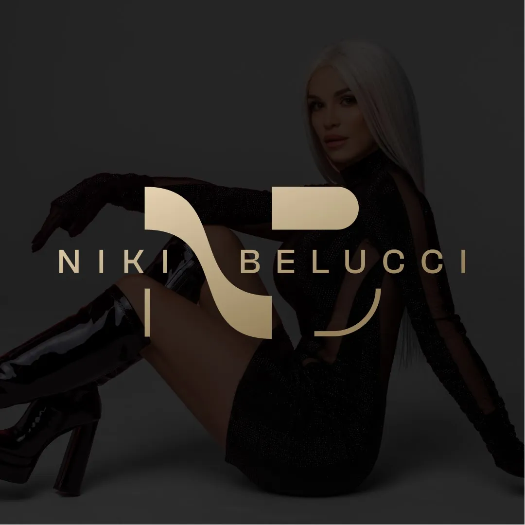 Niki Belucci, DJ and performer, a GROOVE Media social media client