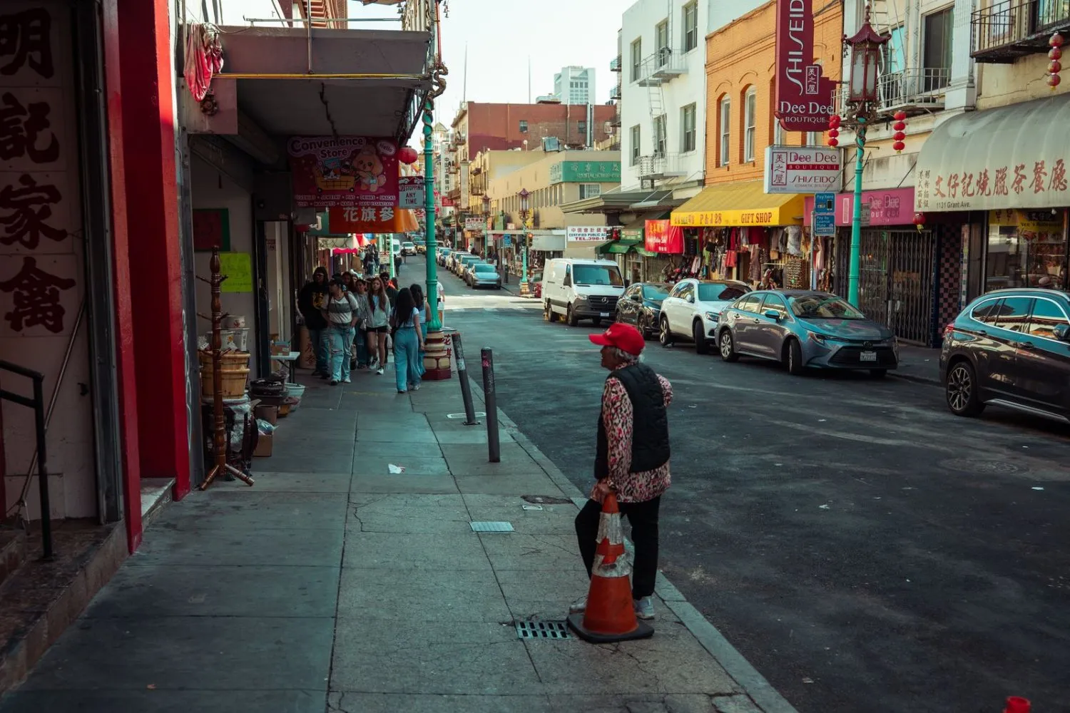 Street scene in San Francisco's Chinatown, photographed by GROOVE Media