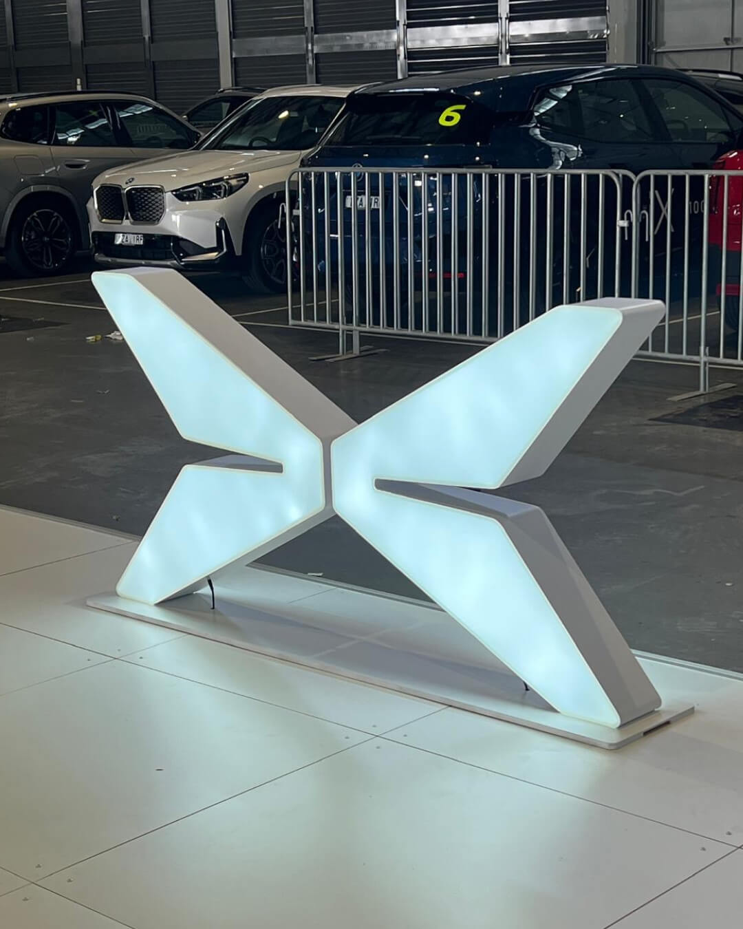 Custom 3D illuminated sign for Xpeng