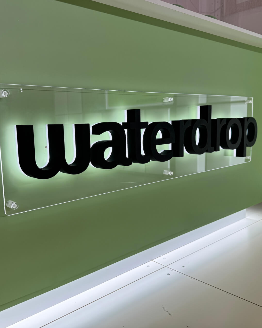 3D dimensional logo for waterdrop