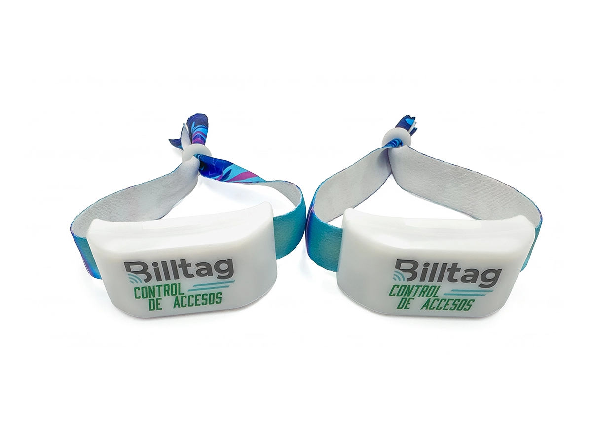 Brazaletes RFID Billtag de control de accesos en blanco con estampado floral