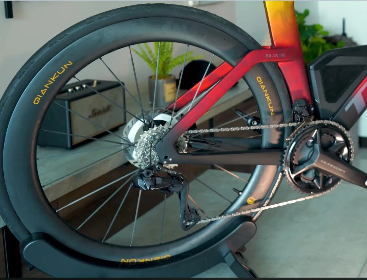 Shimano Ultegra Di2 rear derailleur and drivetrain setup on Trek Speed Concept SL7, close-up of electronic shifting
