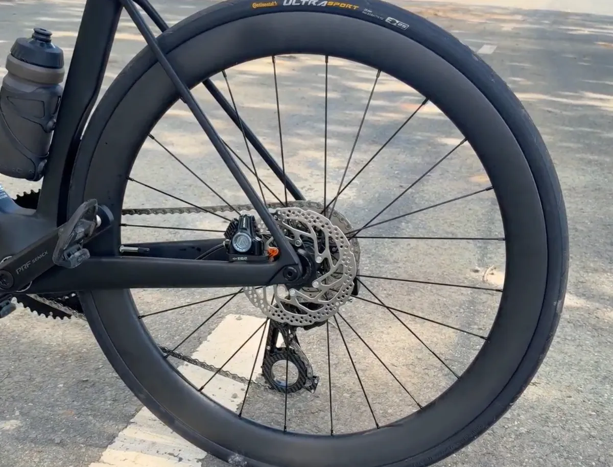 Wheeltop EDS TX electronic rear derailleur and wide-range cassette on the Seraph TT-X71