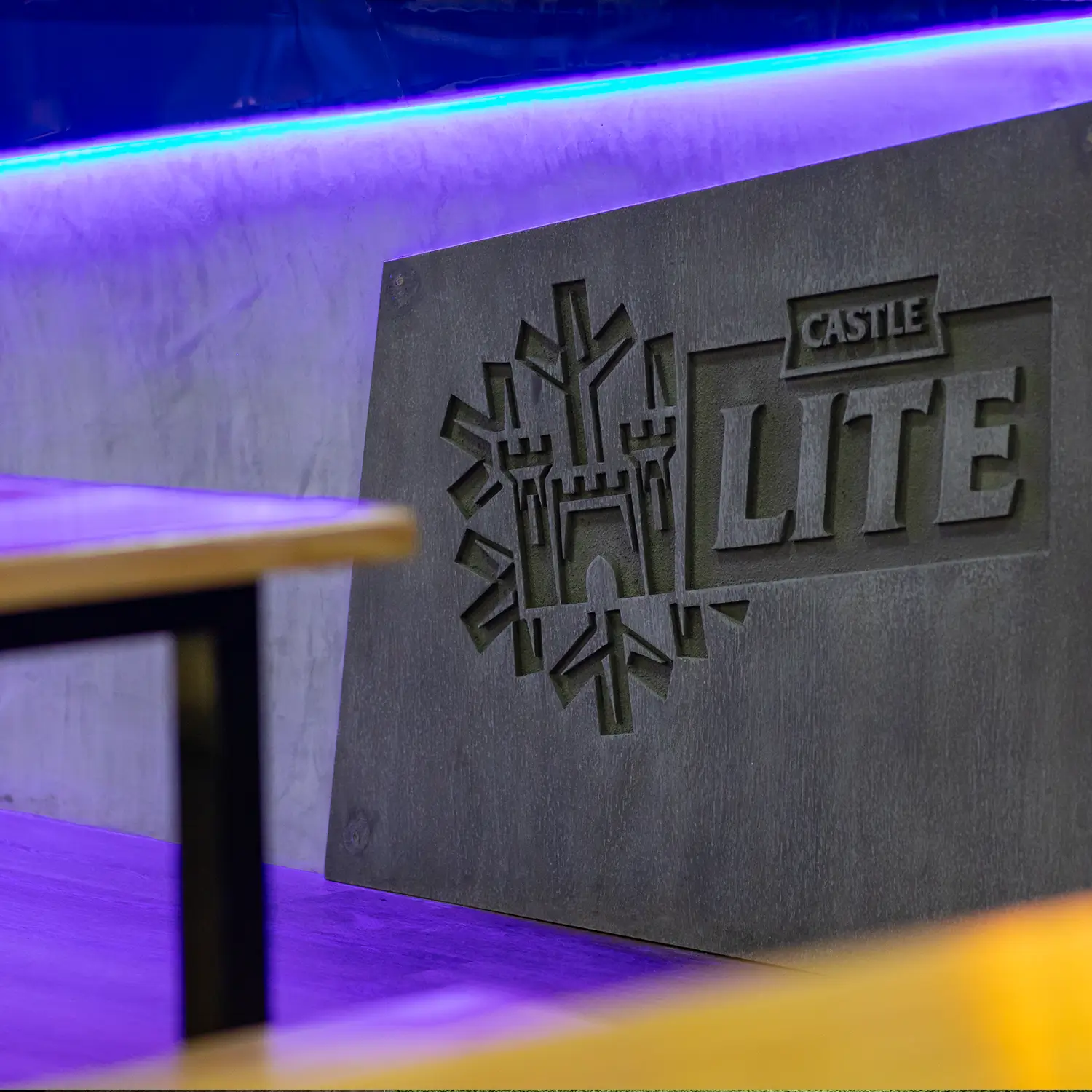CASTLE LITE BAR BUILD
