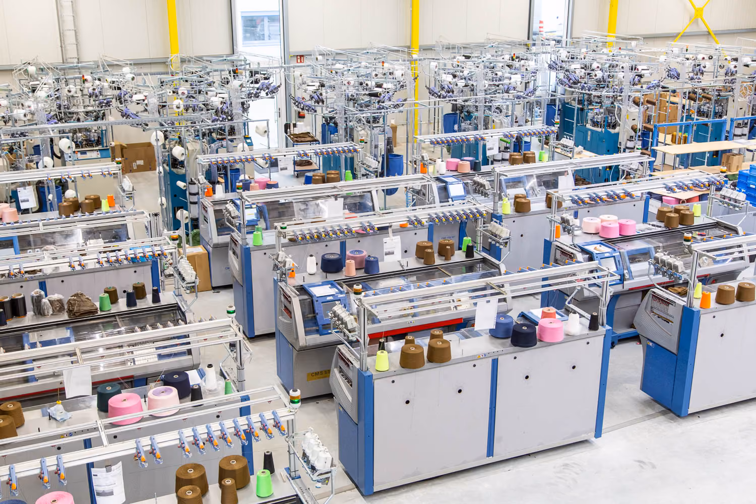 Produktionshalle für militärische Bekleidung bei Hexonia.