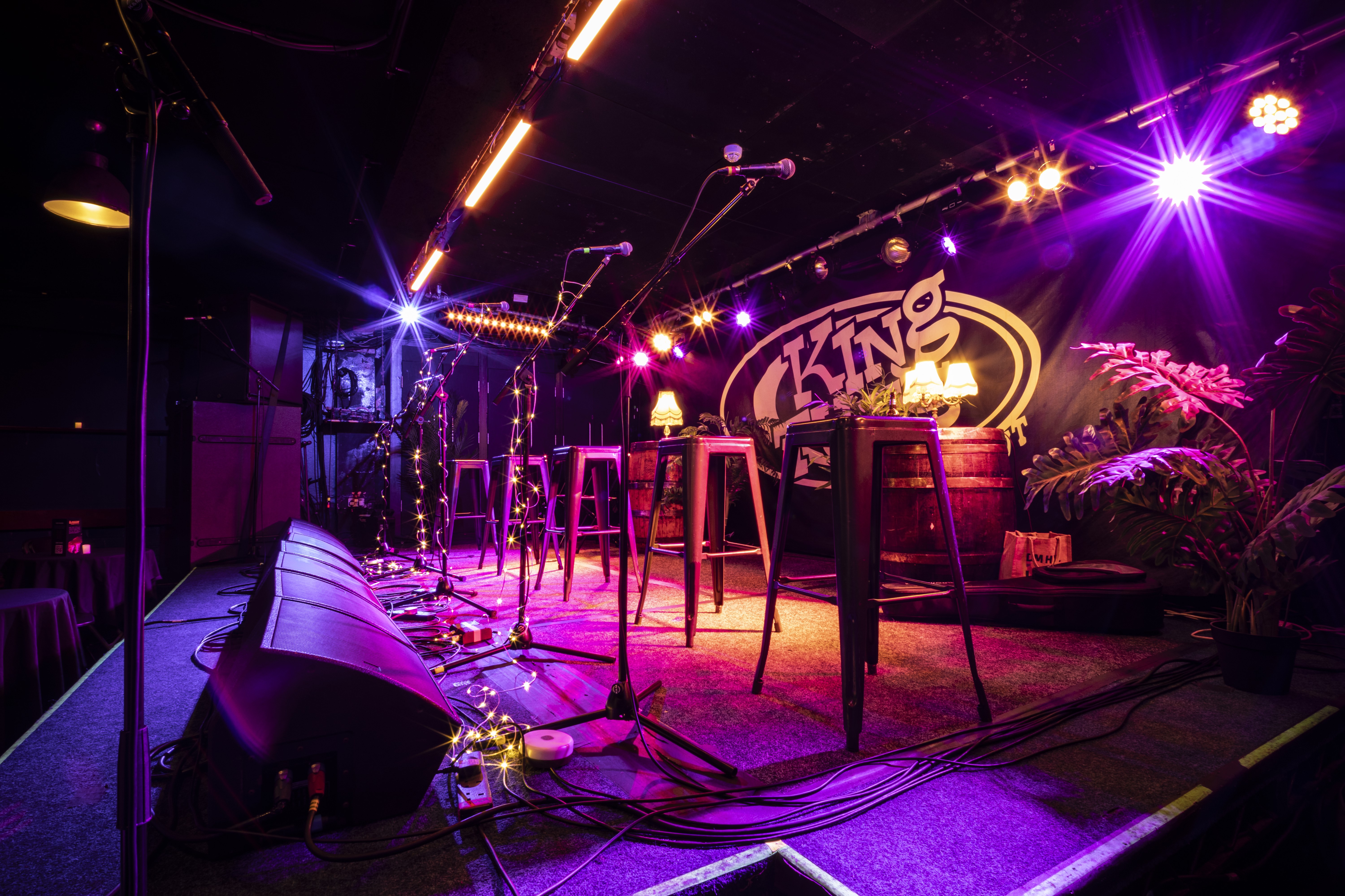 King Tut's Wah Wah Hut