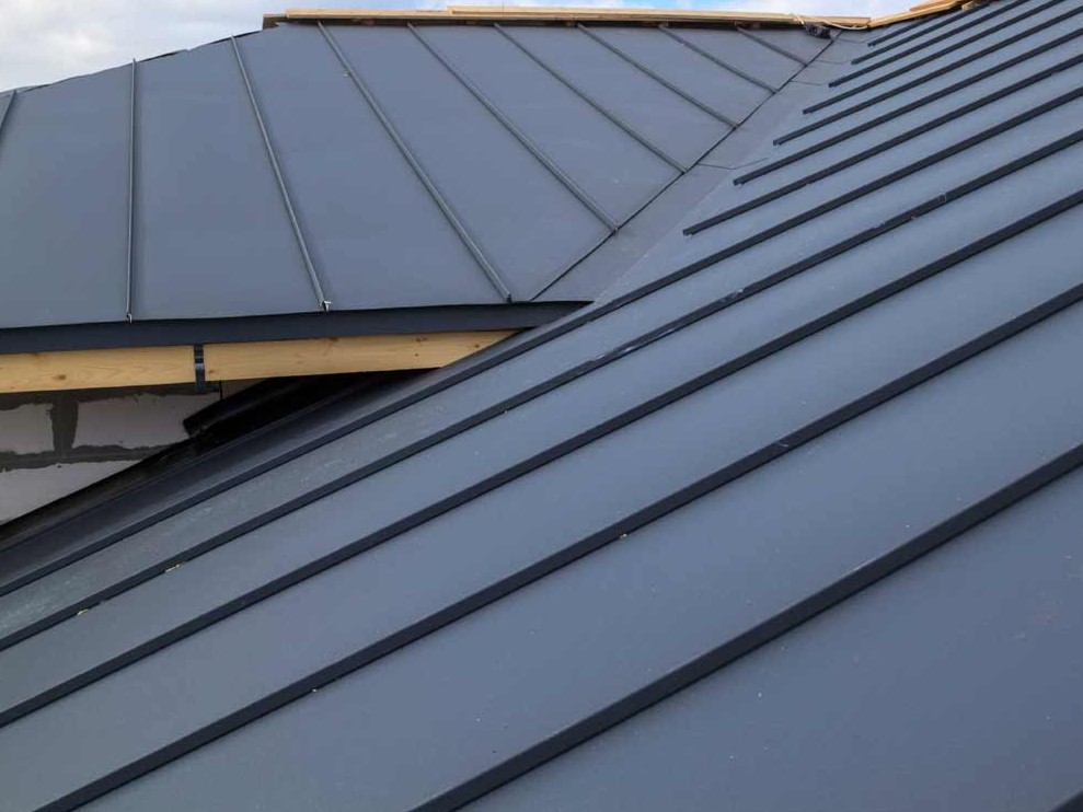 metal roof replacement cost in College Station