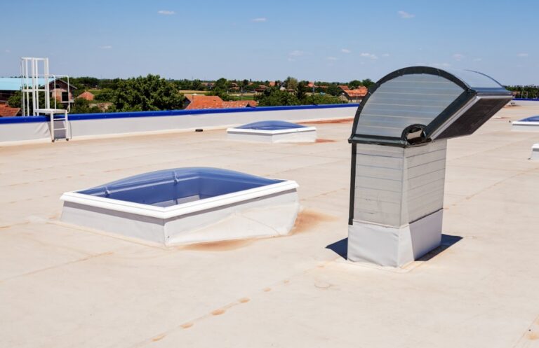 commercial roofing in Conroe