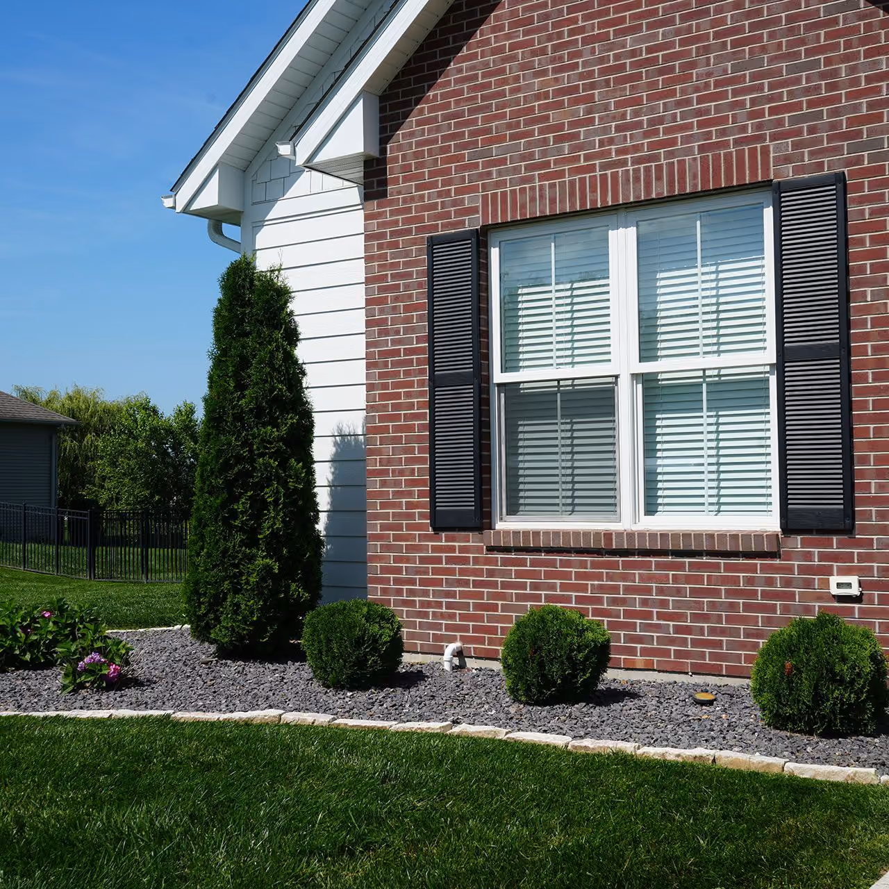 Custom landscape renovation near me | Elite Outdoor | Quincy, Illinois
