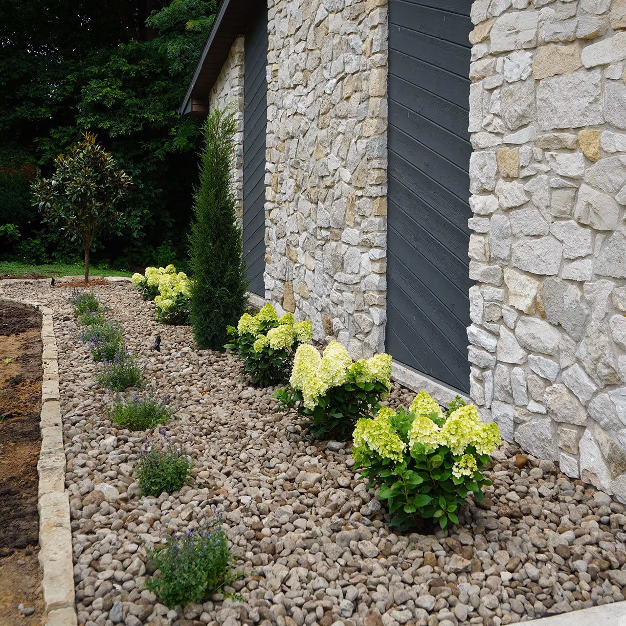 Premium landscape renovation near me | Elite Outdoor | Quincy, Illinois
