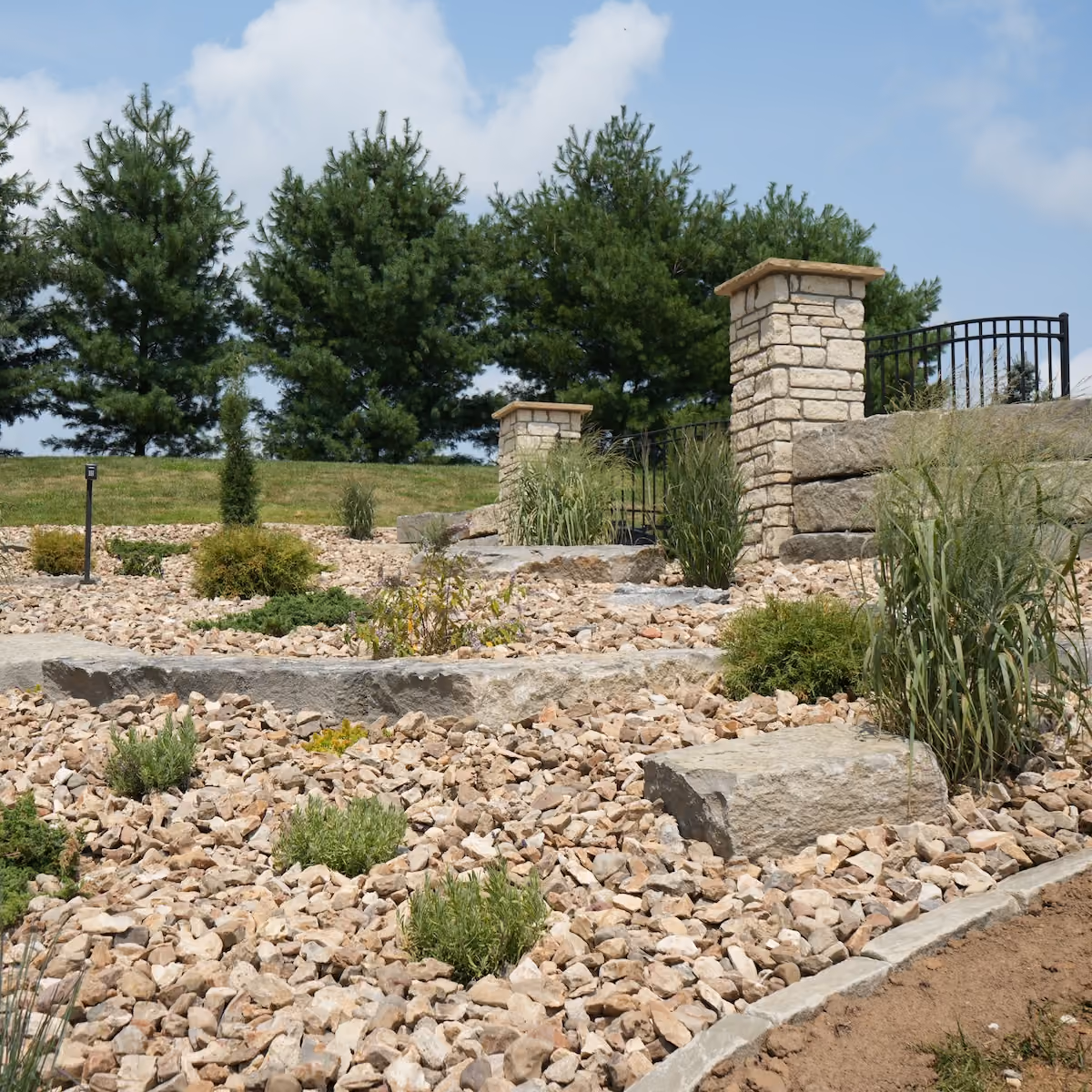 Elite Outdoor landscaping company serving Quincy, Illinois