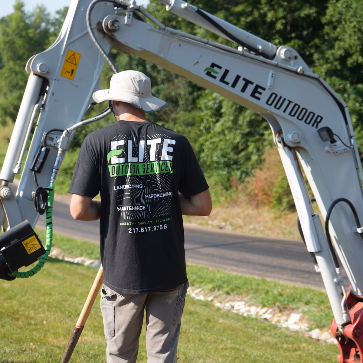 Elite Outdoor professional landscaping and hardscaping team