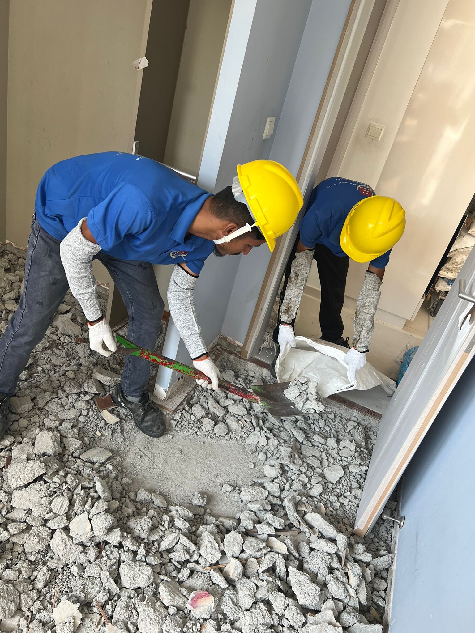 Fui Builders site team conducting hacking works