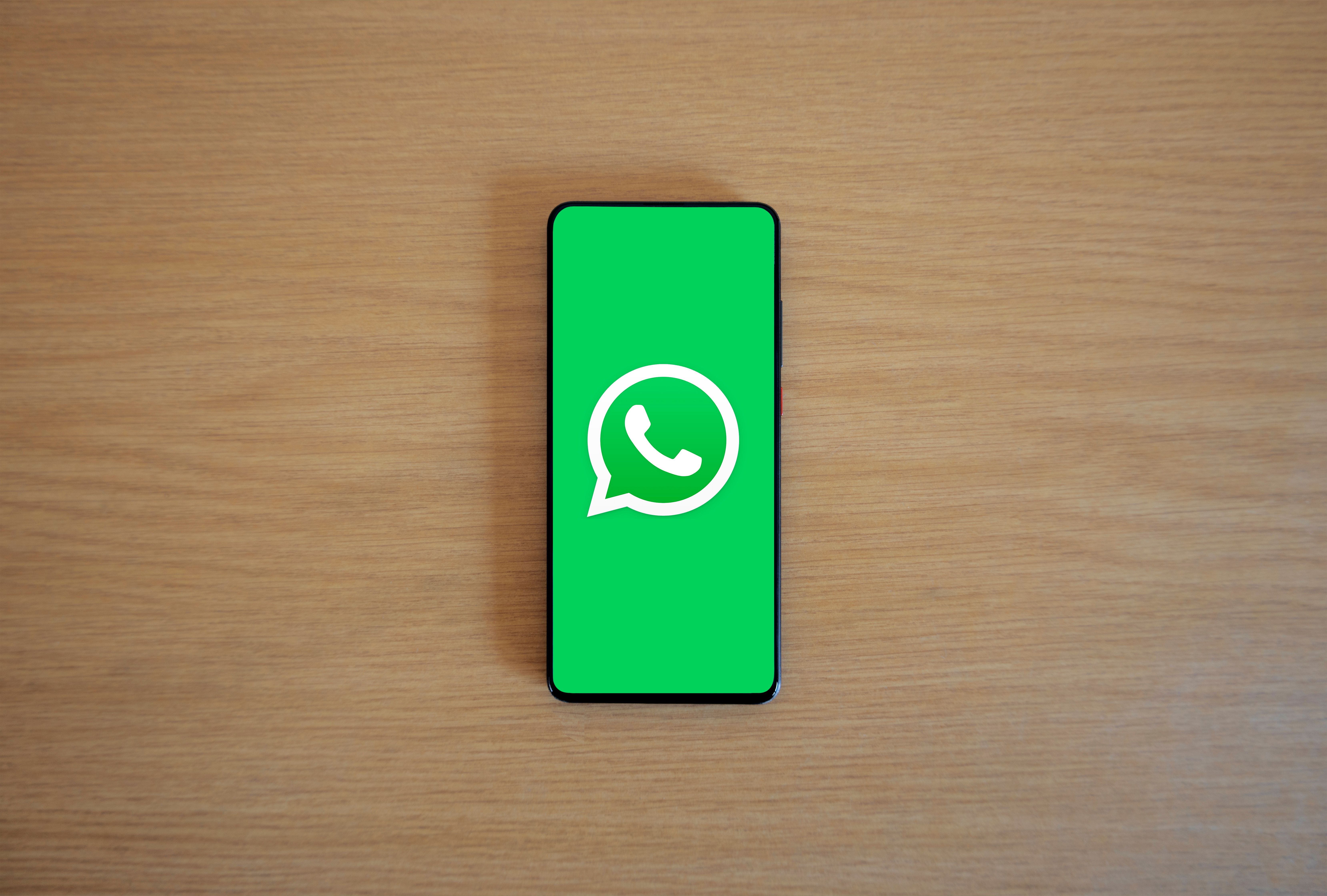 Best Email and WhatsApp Candidate Outreach Tools in 2026, Ranked