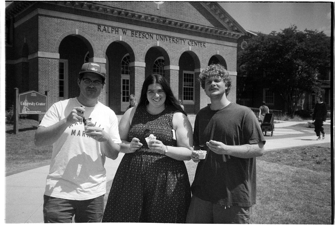 SAMFORD DOORS BTS 1 (ice cream)