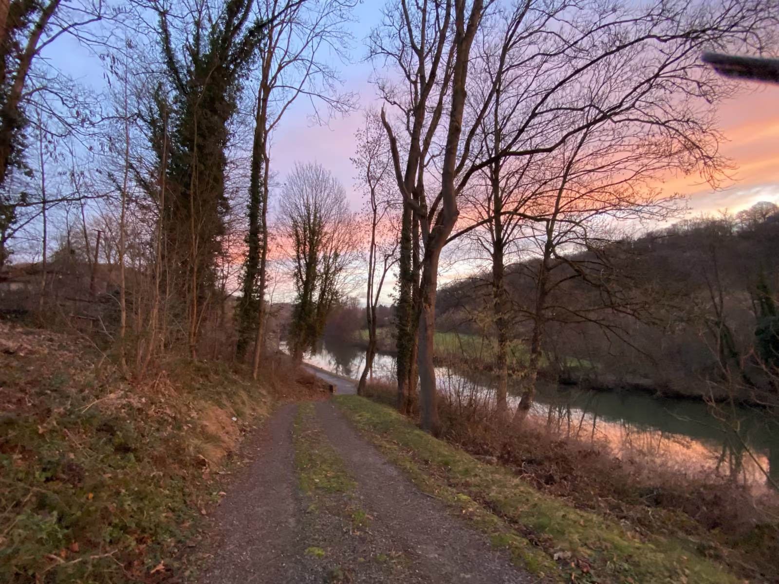 Vue sur la Sambre depuis la maison d’hôtes