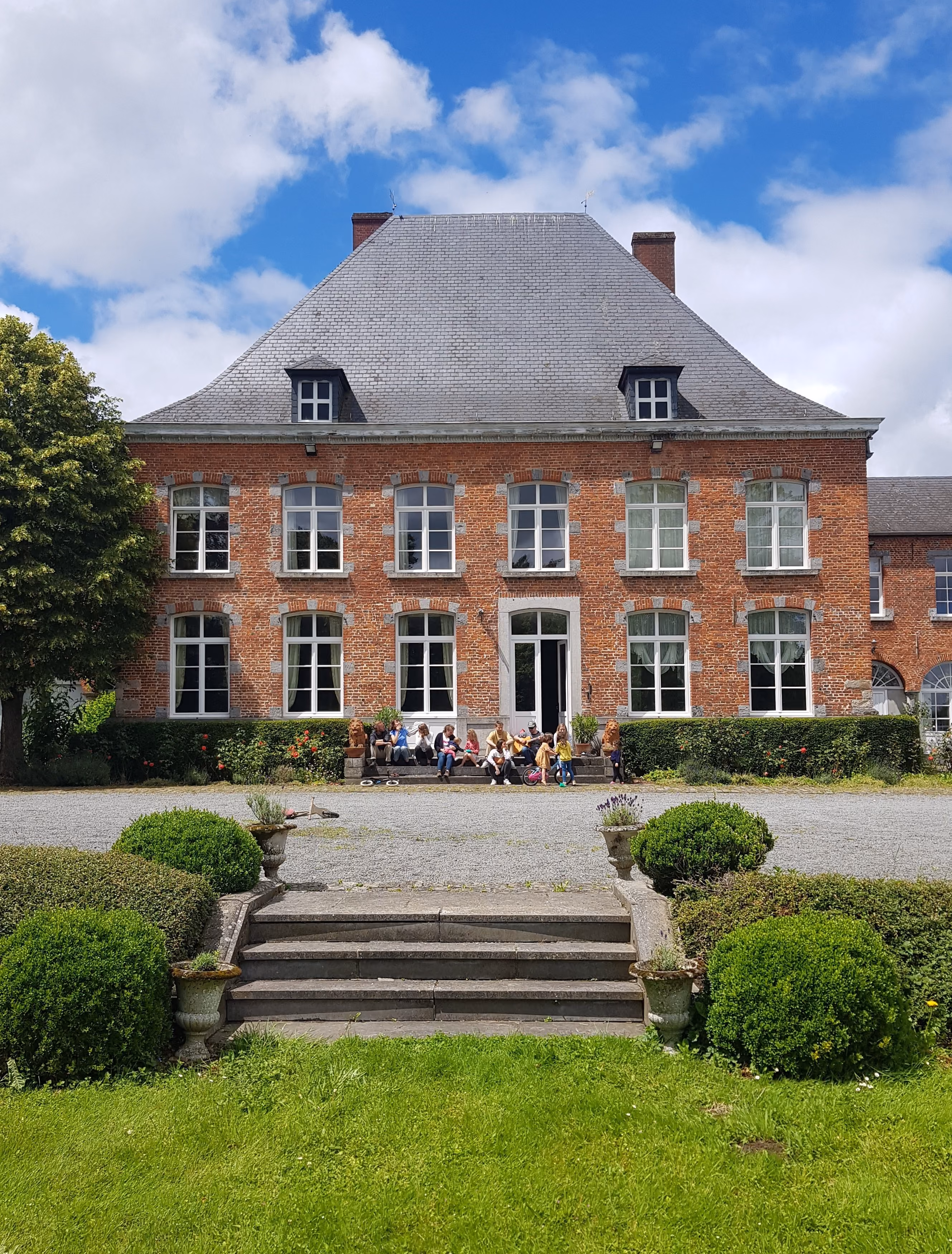 Vue du château et du parc du Domaine des Deux Hêtres