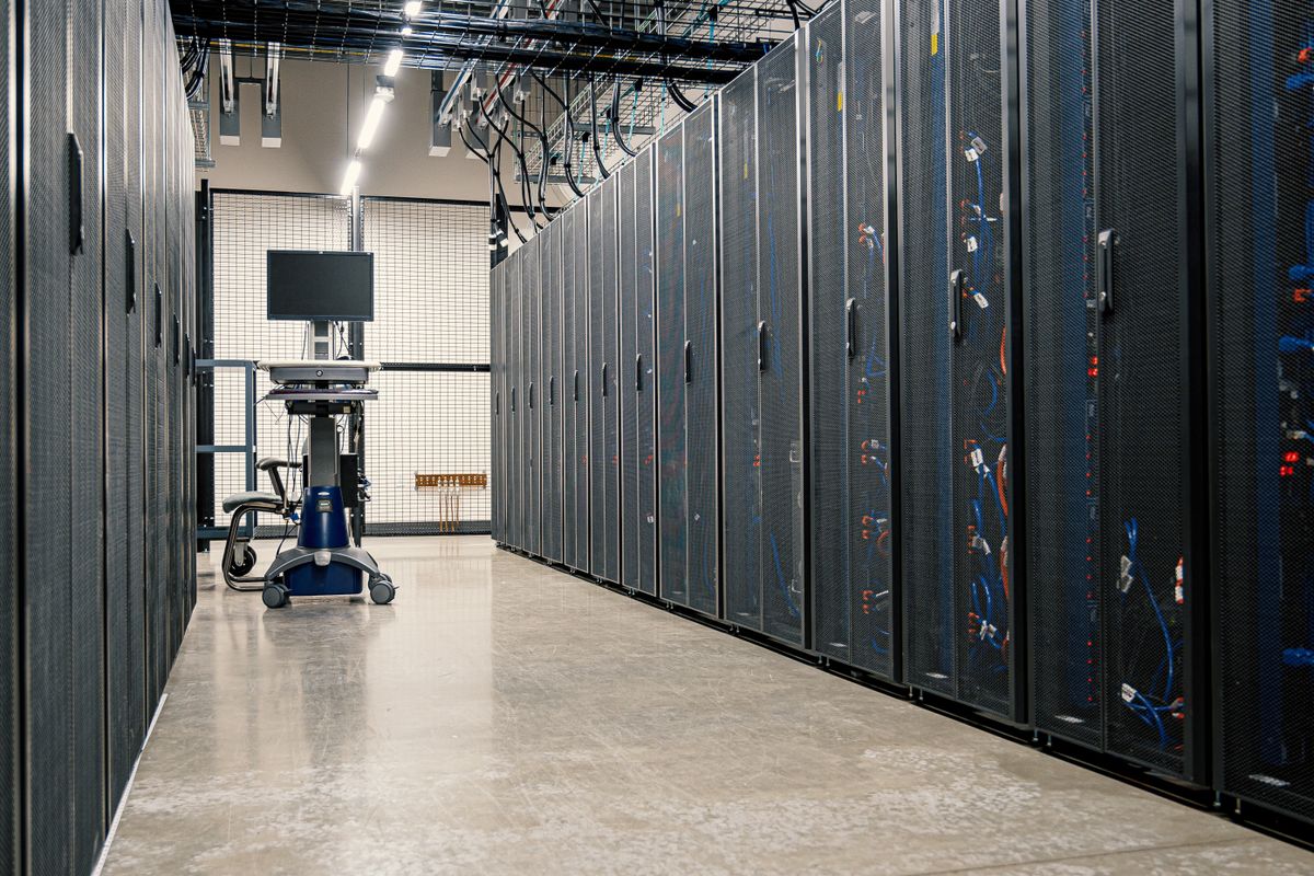 Data centre infrastructure for AI