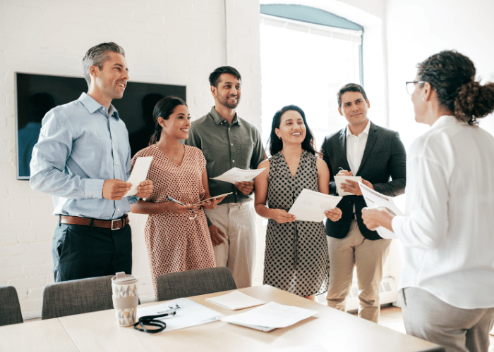 HR helping managers