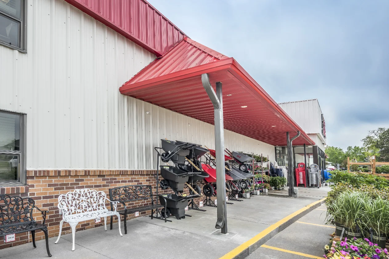 Covered walkway exterior at the Ace Hardware building