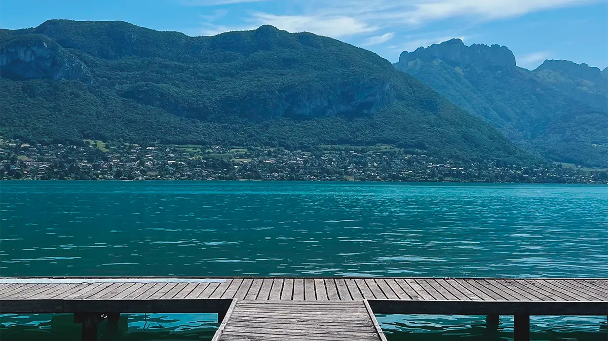 Vue depuis le ponton du restaurant l'Oasis