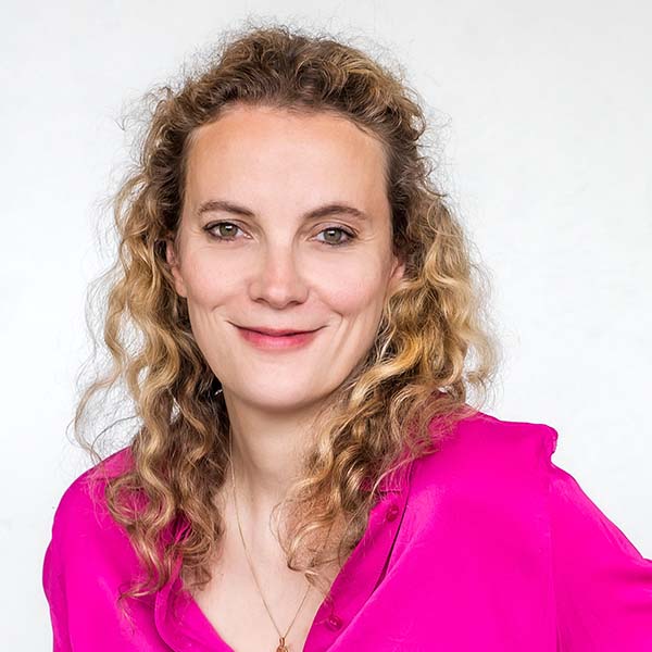 Portraitfoto der Redakteurin Dorothea Lemme