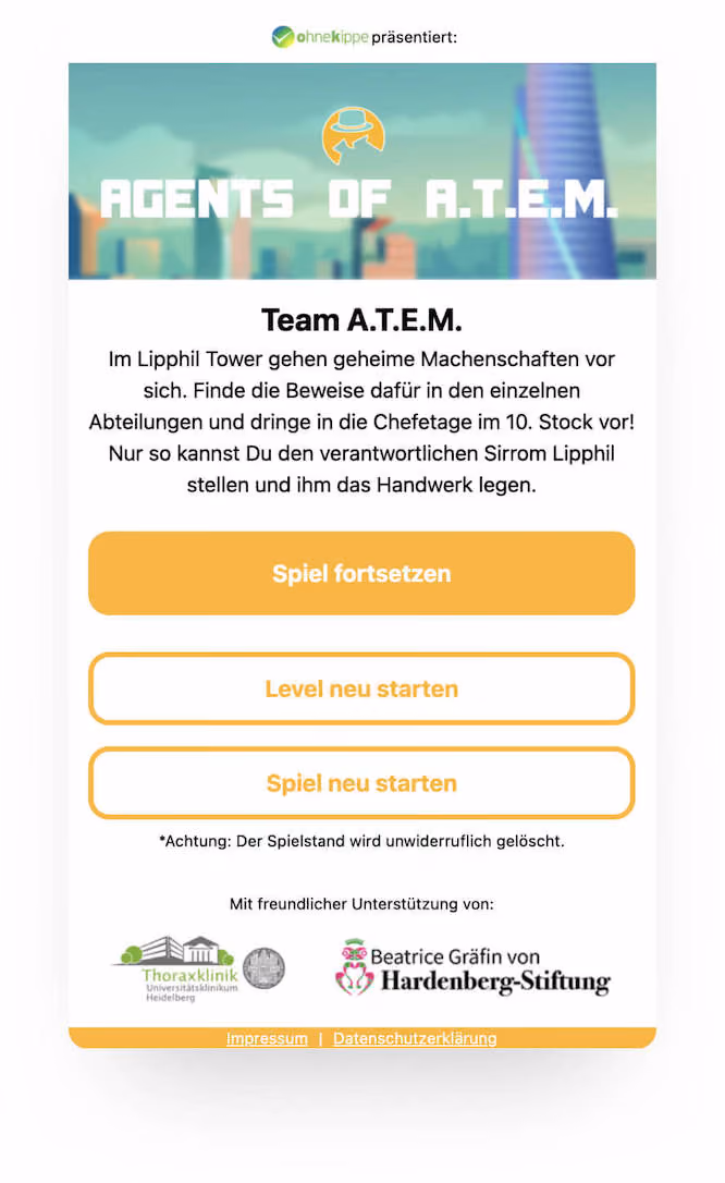 Spielbildschirm von Agents of A.T.E.M. mit Spieloptionen und Hinweis auf geheime Machenschaften im Lipphil Tower.