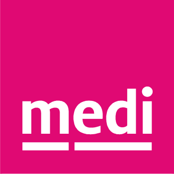 Medi logo in weiß auf pinkem Hintergrund mit Unterstreichung unter 'me' und 'di'.