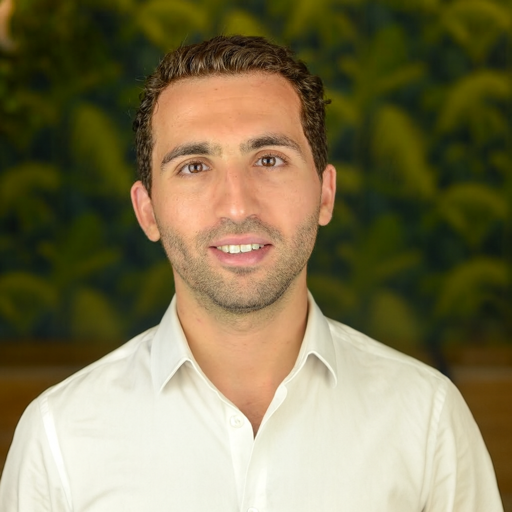 [headshot] image of customer (for a real estate tech)