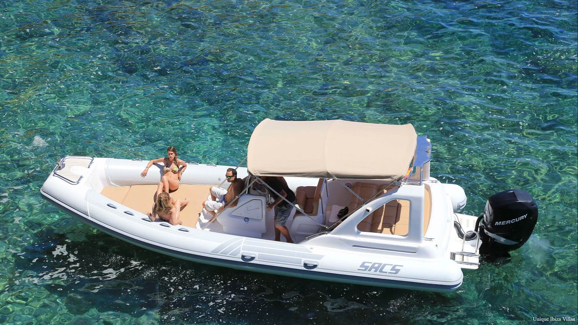 SACS 25 Dream Luxe | Ibiza Boat Charter for 12 People