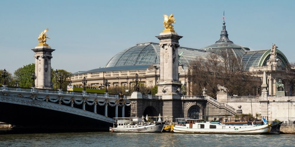 photo des quais de la seine à paris