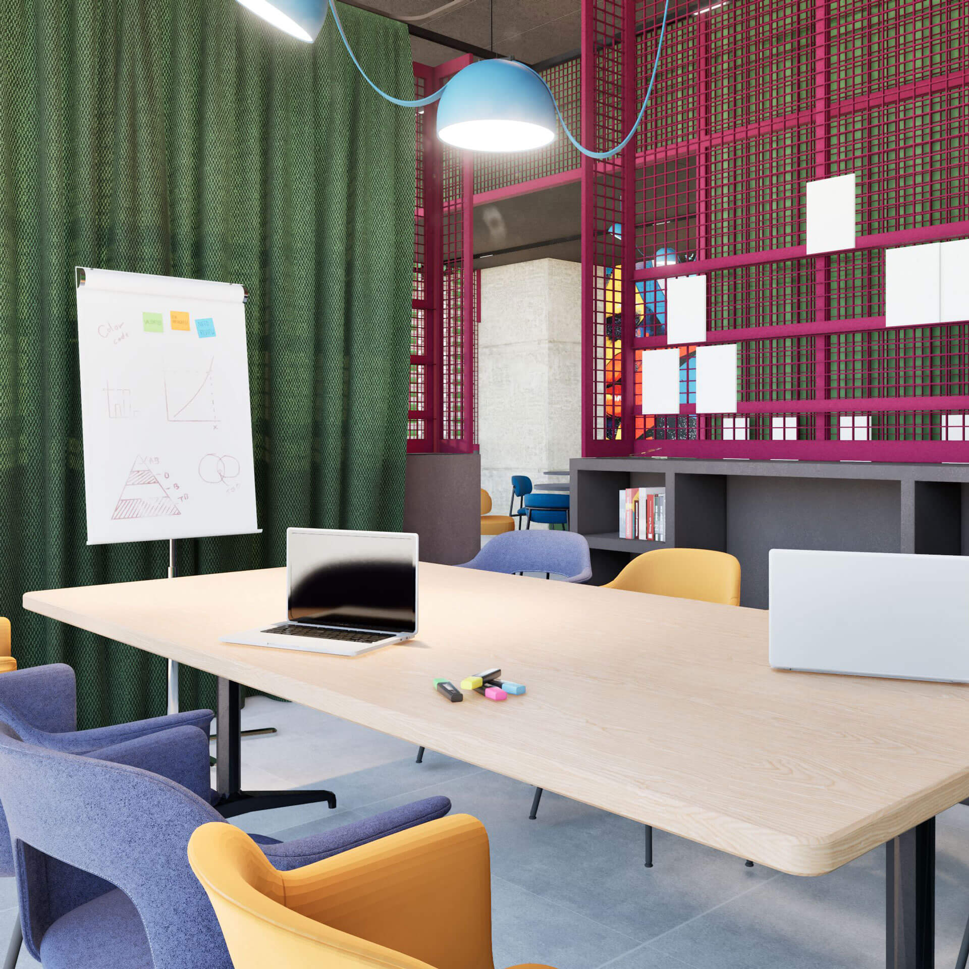 Moderner Besprechungsraum mit bunten Stühlen, Laptops, Whiteboard und gedecktem Holztisch.